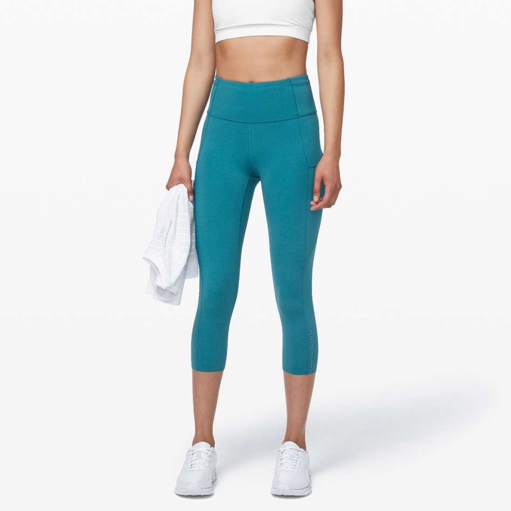 Fast and free cropped leggings